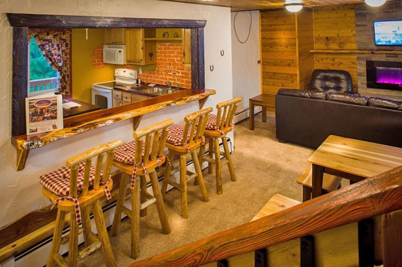 Rice Lake Curriers Lakeview Lodge מראה חיצוני תמונה