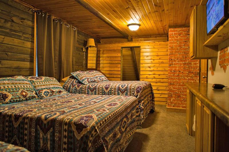 Rice Lake Curriers Lakeview Lodge מראה חיצוני תמונה