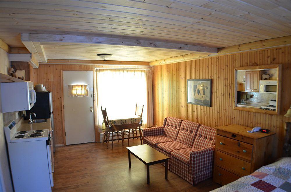 Rice Lake Curriers Lakeview Lodge מראה חיצוני תמונה