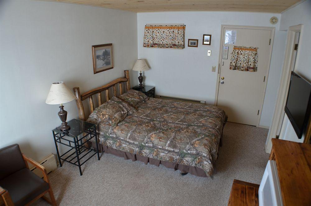 Rice Lake Curriers Lakeview Lodge מראה חיצוני תמונה