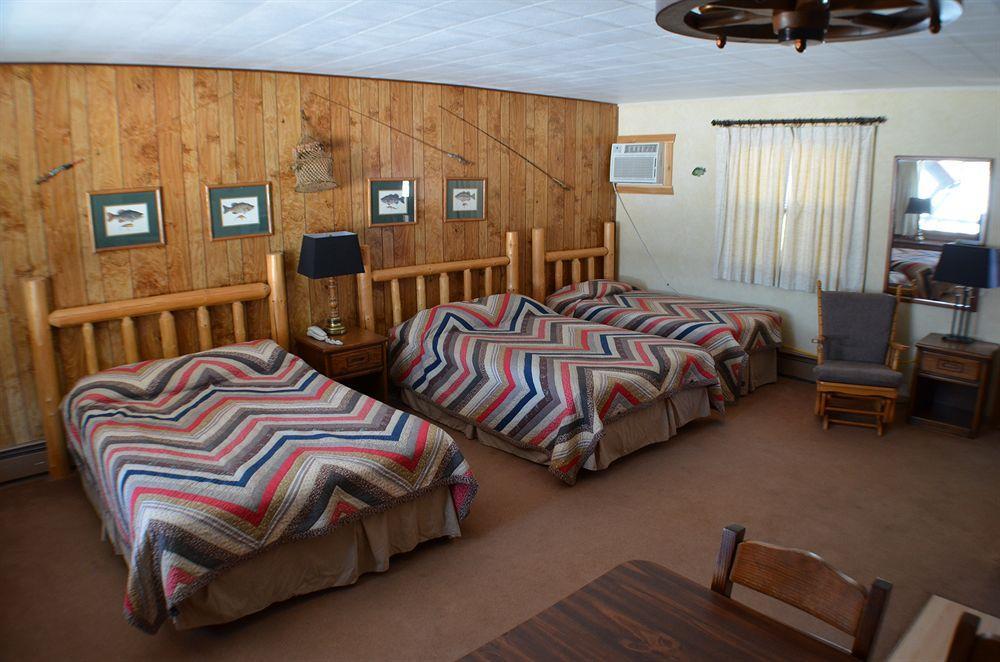 Rice Lake Curriers Lakeview Lodge מראה חיצוני תמונה