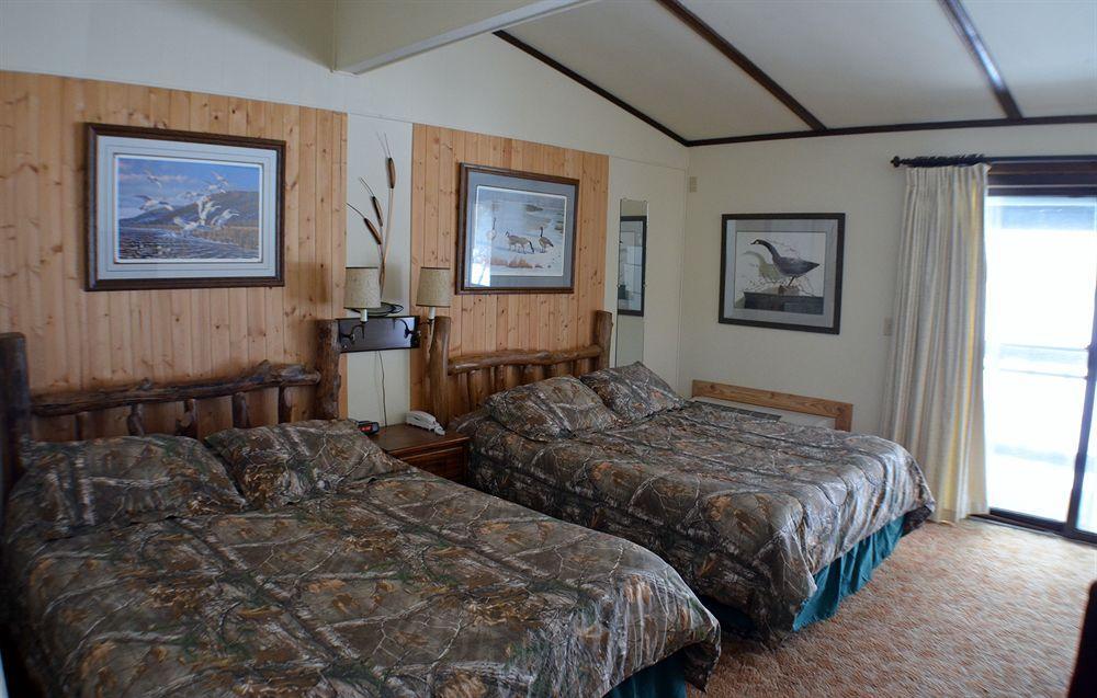 Rice Lake Curriers Lakeview Lodge מראה חיצוני תמונה