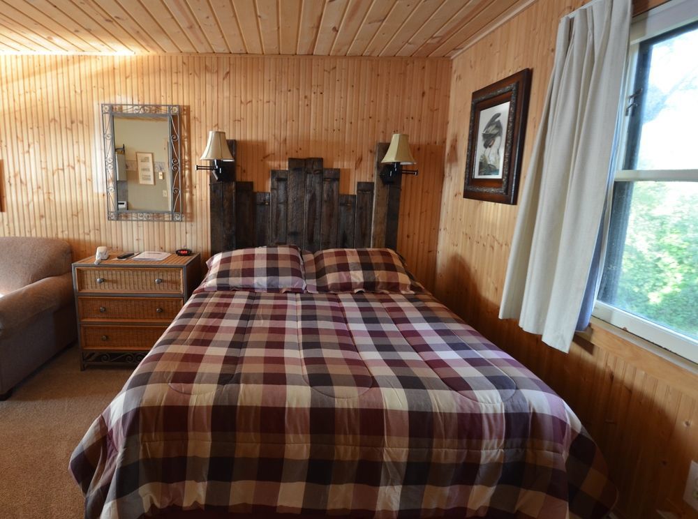 Rice Lake Curriers Lakeview Lodge מראה חיצוני תמונה