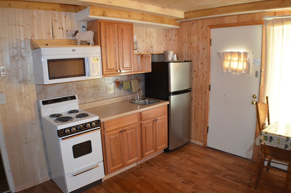 Rice Lake Curriers Lakeview Lodge מראה חיצוני תמונה