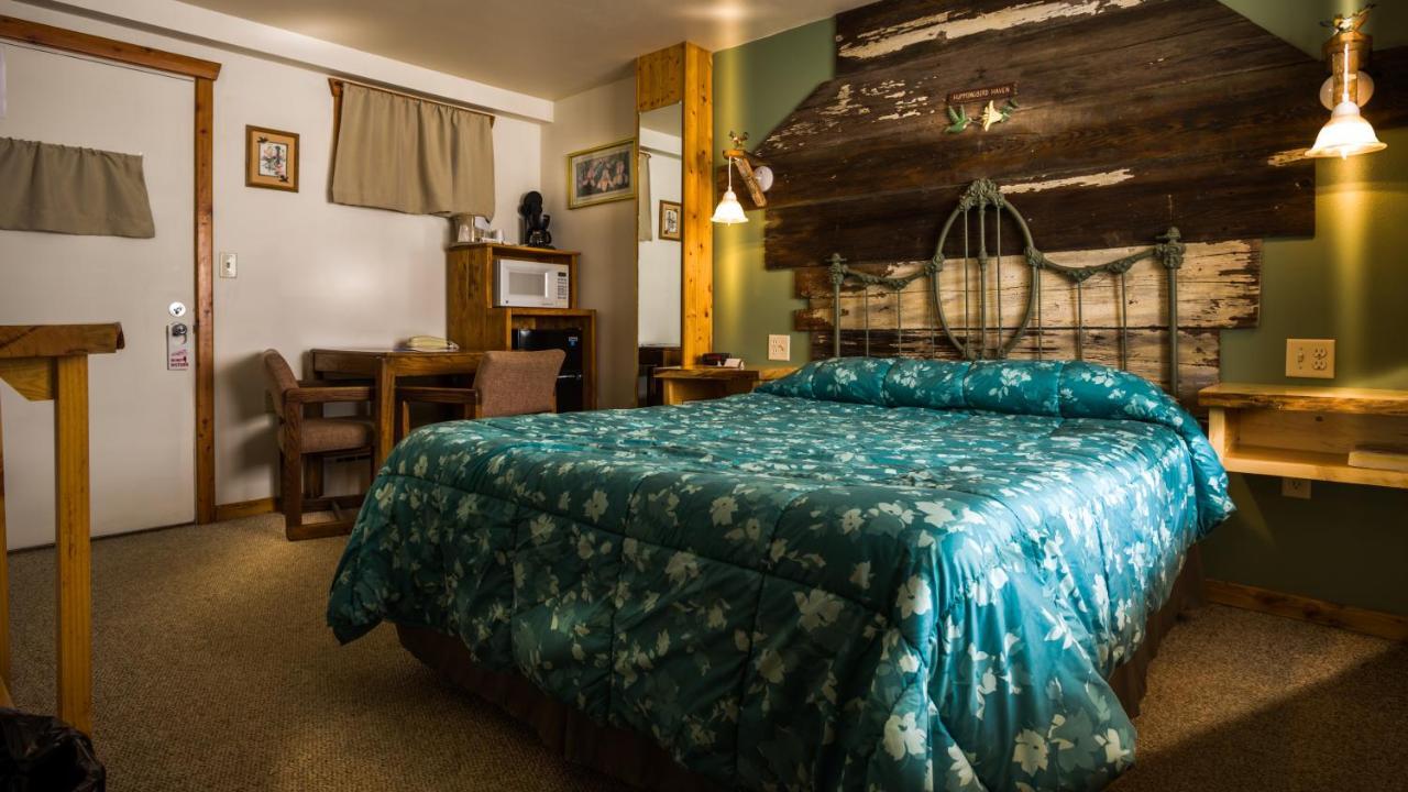 Rice Lake Curriers Lakeview Lodge חדר תמונה