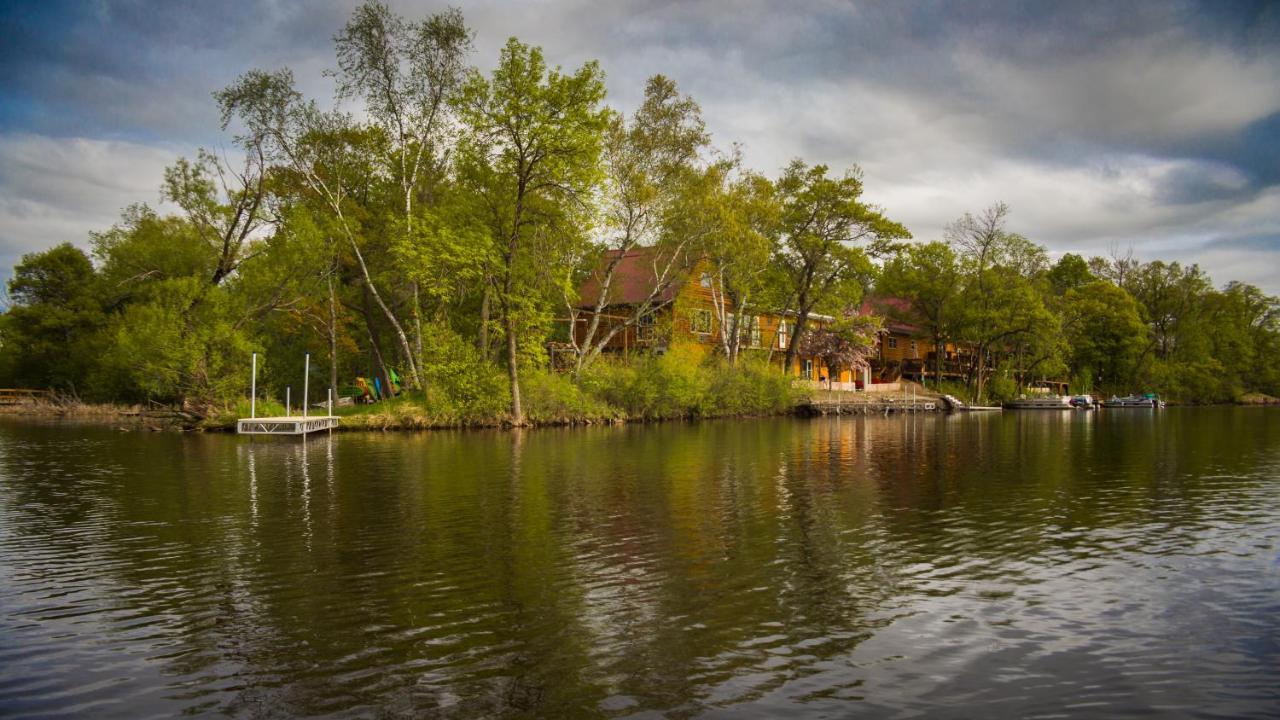 Rice Lake Curriers Lakeview Lodge מראה חיצוני תמונה