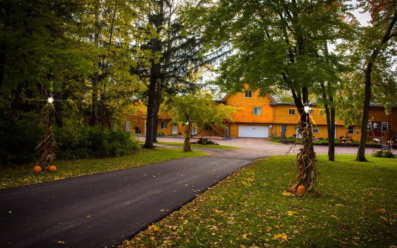 Rice Lake Curriers Lakeview Lodge מראה חיצוני תמונה