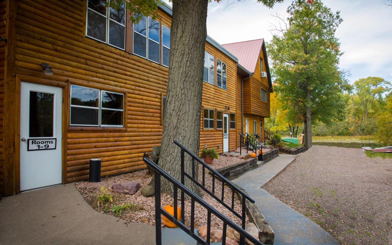 Rice Lake Curriers Lakeview Lodge מראה חיצוני תמונה